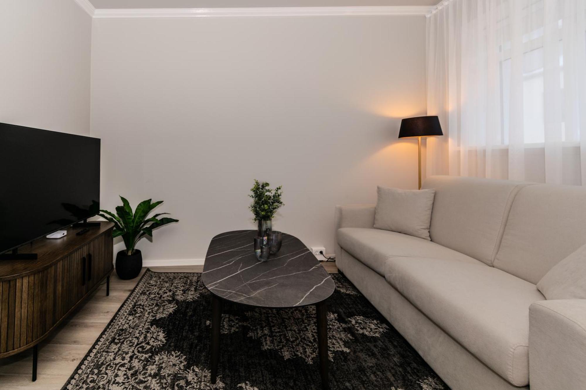 Framnesvegur - Two Bedroom Central Apartment Рейкявик Екстериор снимка