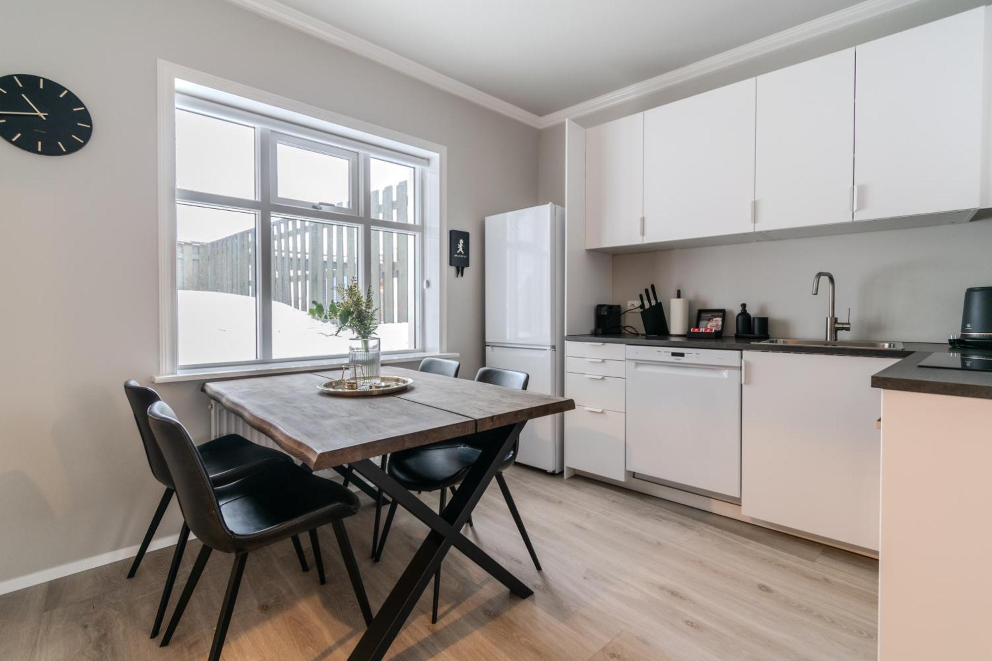 Framnesvegur - Two Bedroom Central Apartment Рейкявик Екстериор снимка